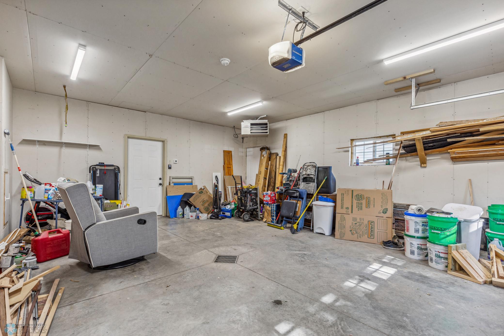 Heated Garage with Floor Drain