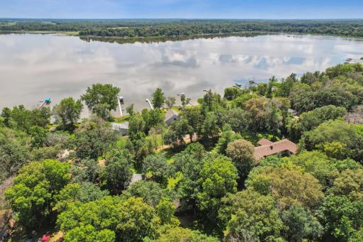 Welcome to this stunning 3 bedroom 2 bathroom home with picturesque views of Linwood Lake in Wyoming!