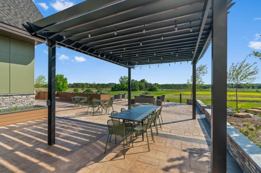 1 Hill Farm Road, 205, North Oaks, MN 55127