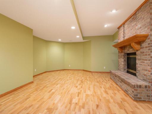 16310 Webster Court, Prior Lake, MN 55372