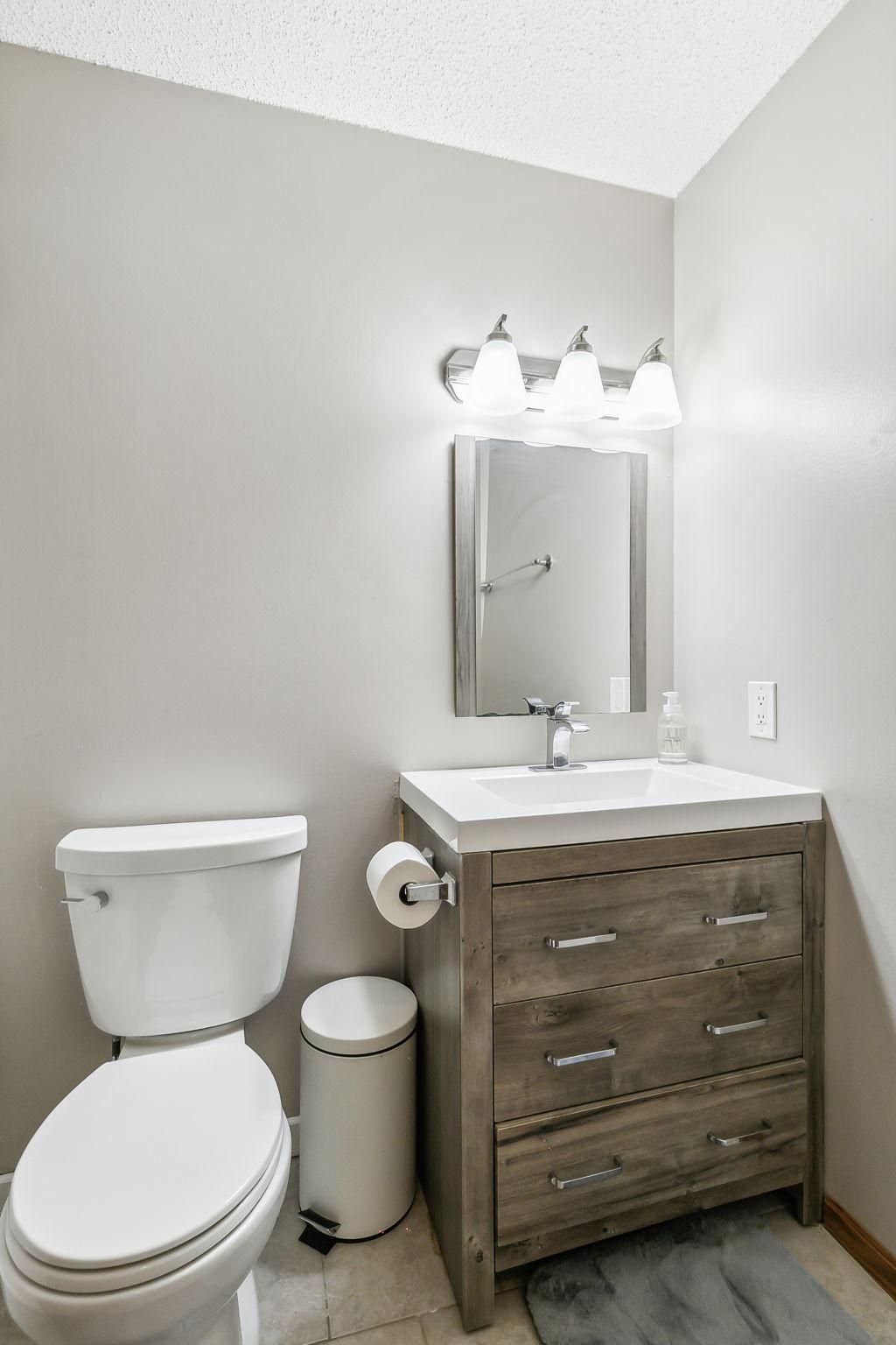 Full bathroom!