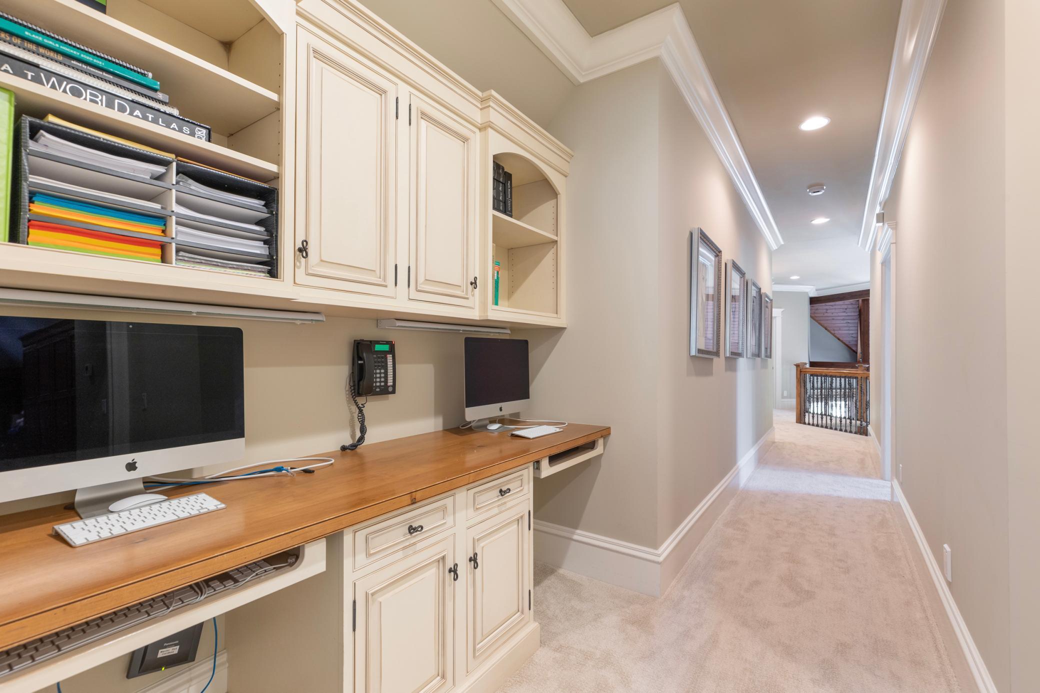 Upper Level Built in Desk Area