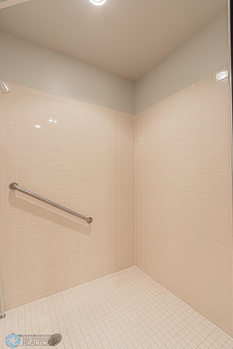3508 20th St S, Fargo, ND, United States-23.jpg