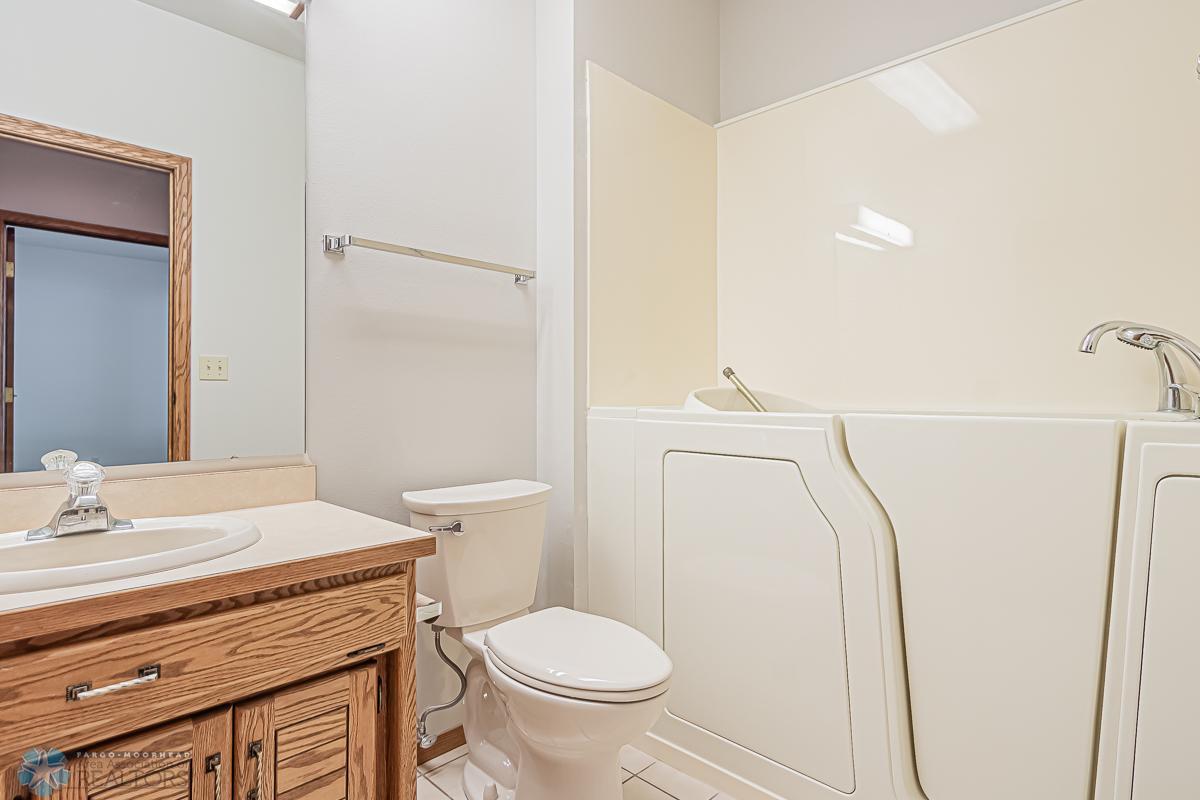 3508 20th St S, Fargo, ND, United States-28.jpg