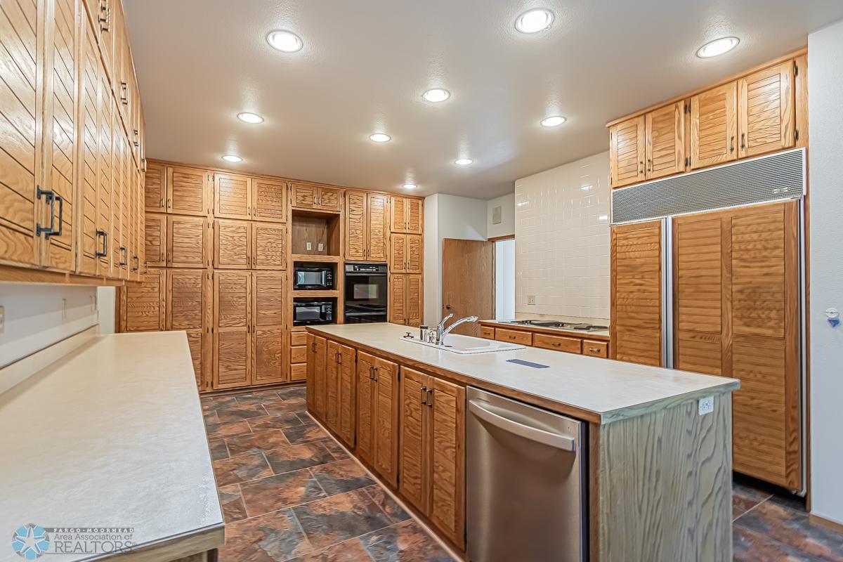 3508 20th St S, Fargo, ND, United States-07.jpg