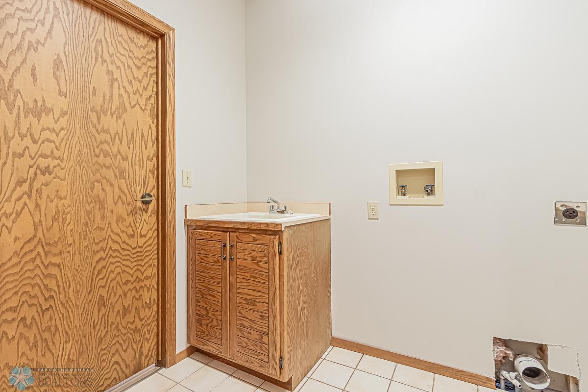 3508 20th St S, Fargo, ND, United States-26.jpg