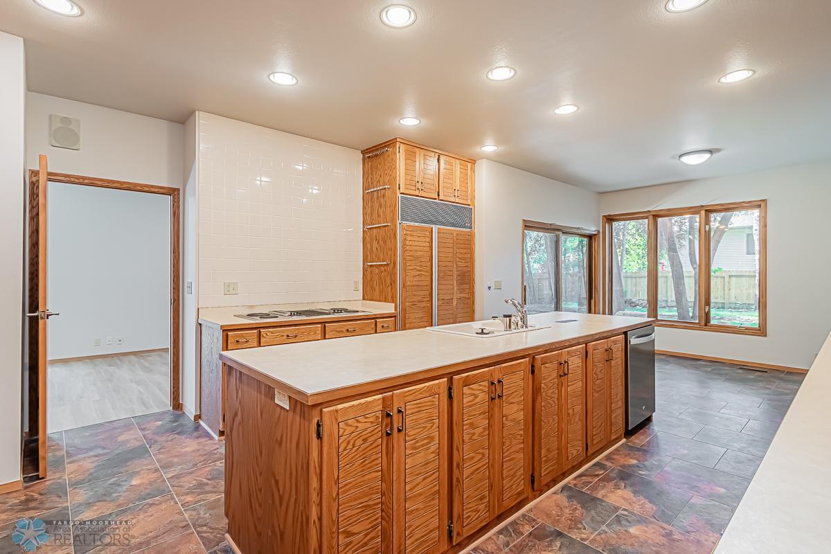 3508 20th St S, Fargo, ND, United States-03.jpg