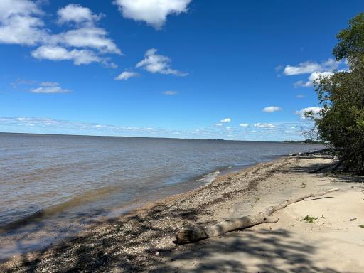 Graceton Beach Shoreline on Lake of the Woods