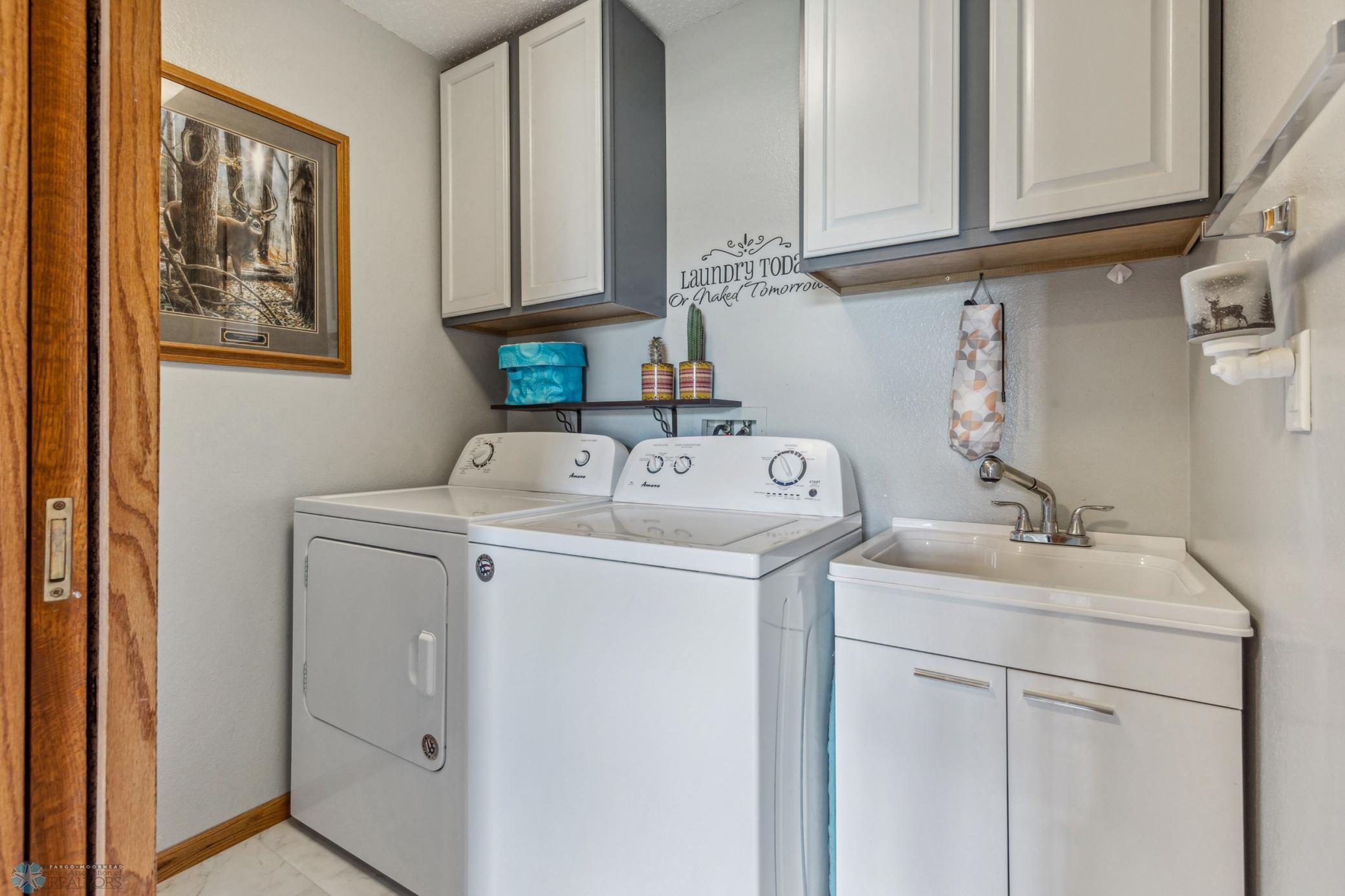 1867 10th St W12.jpg