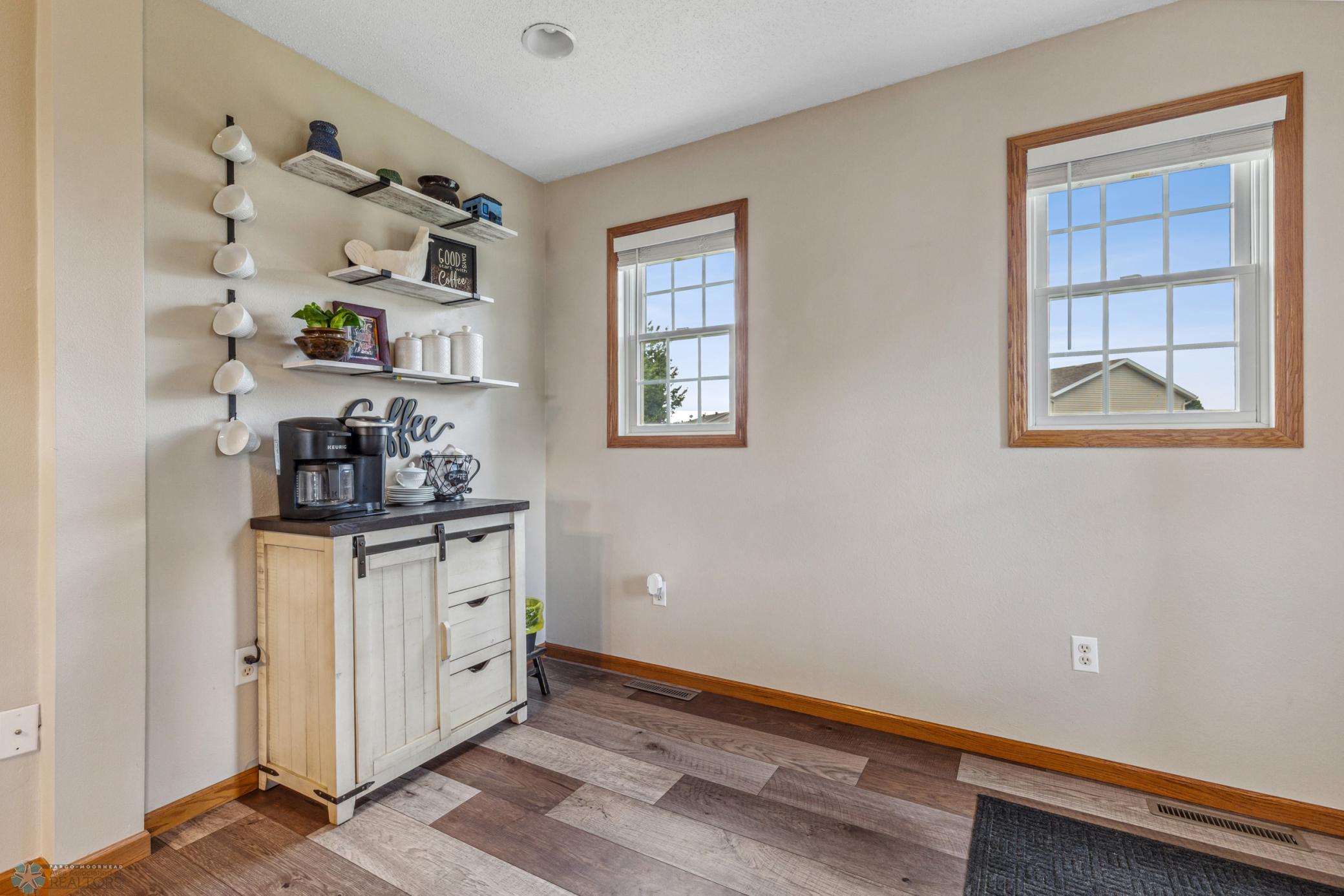 1867 10th St W9.jpg
