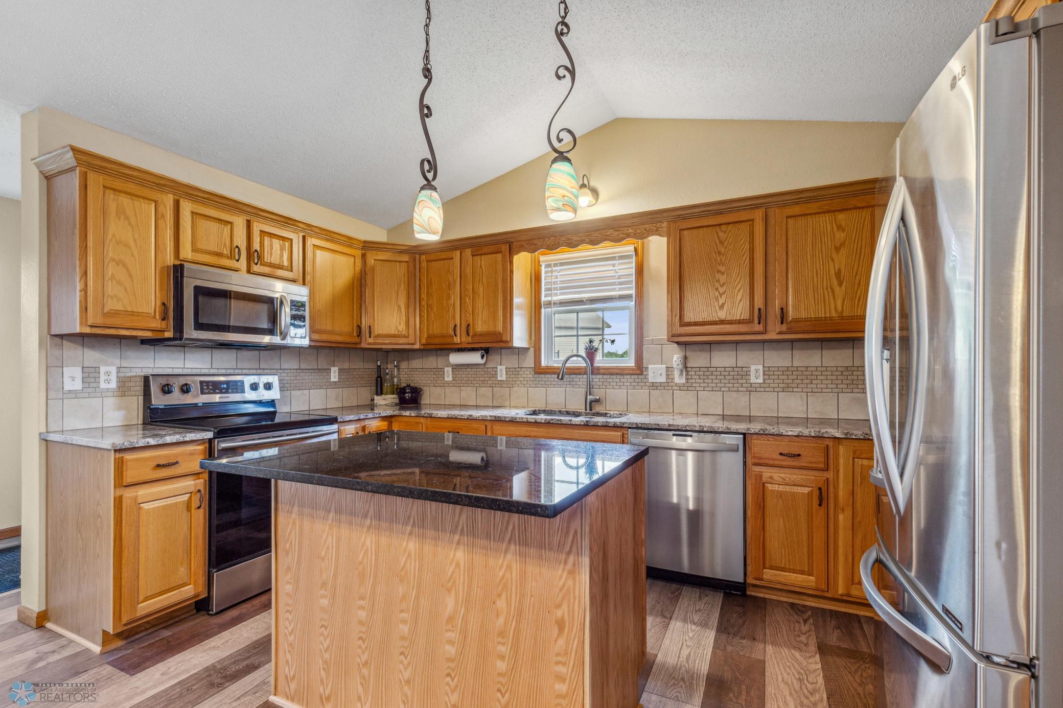1867 10th St W6.jpg