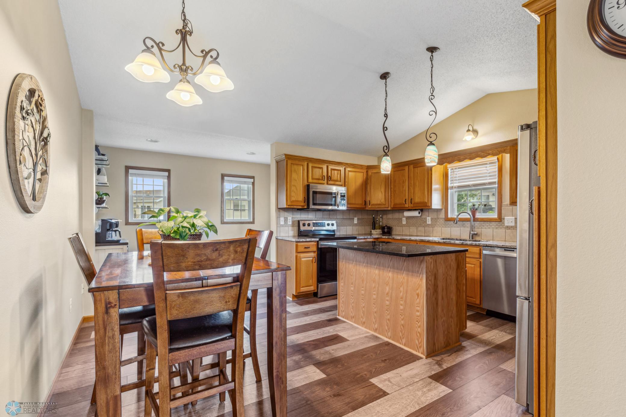 1867 10th St W5.jpg
