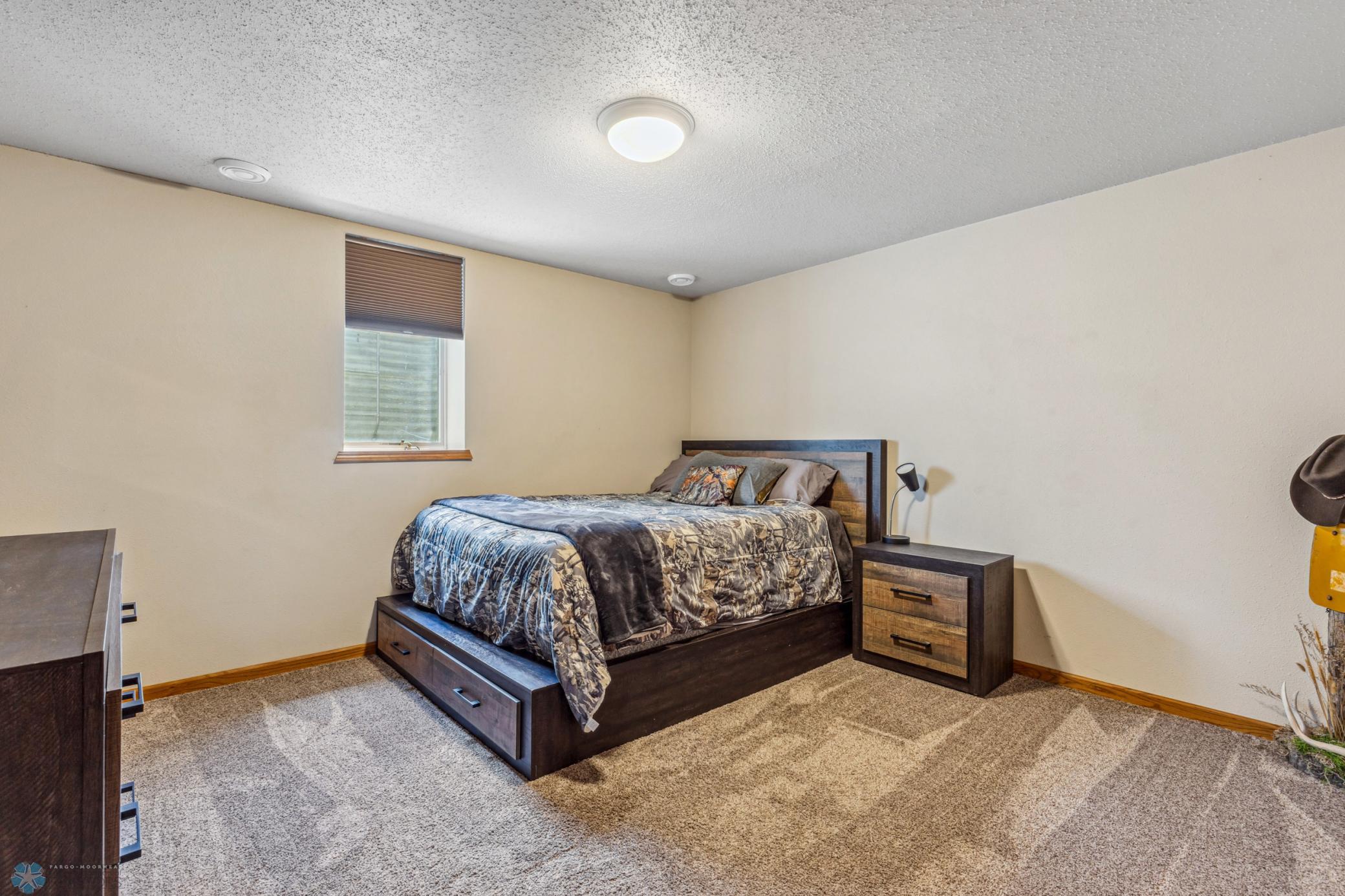 1867 10th St W24.jpg