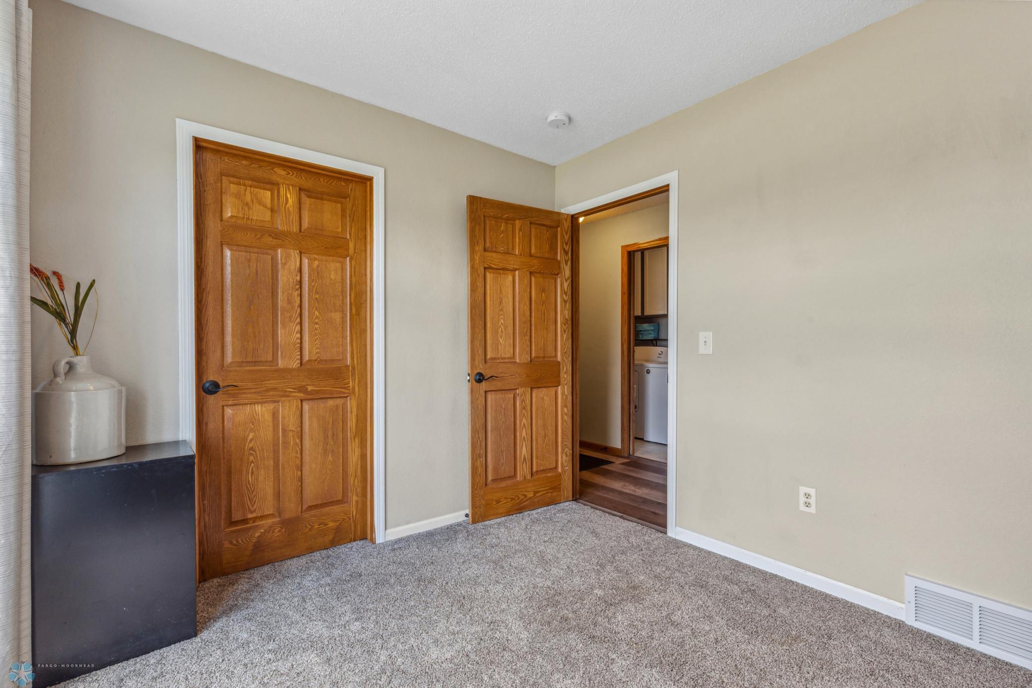 1867 10th St W11.jpg