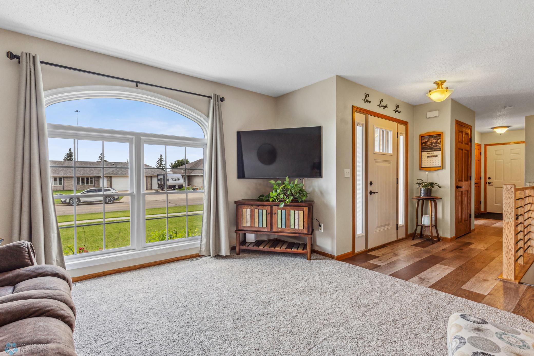 1867 10th St W17.jpg