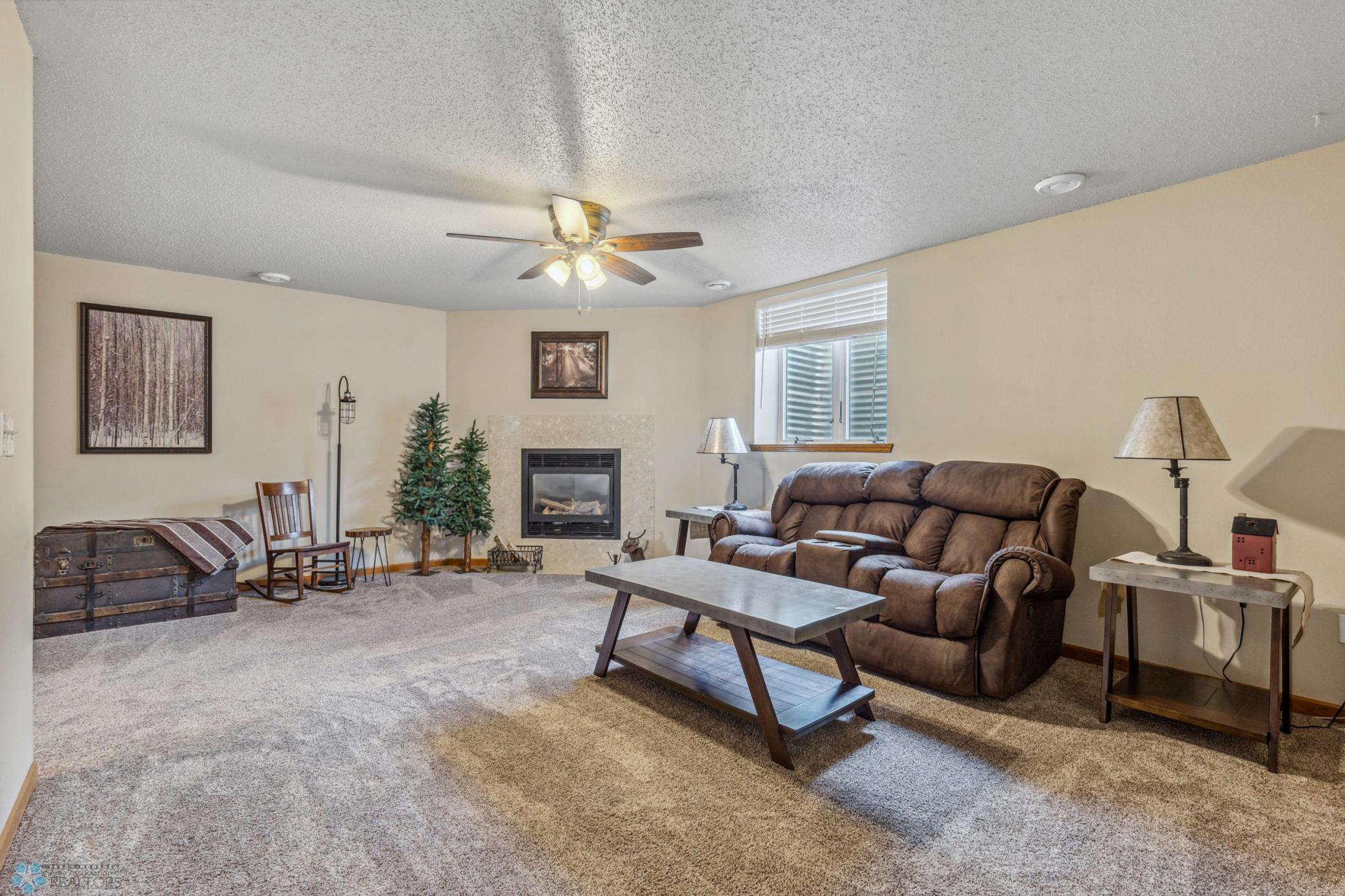 1867 10th St W19.jpg