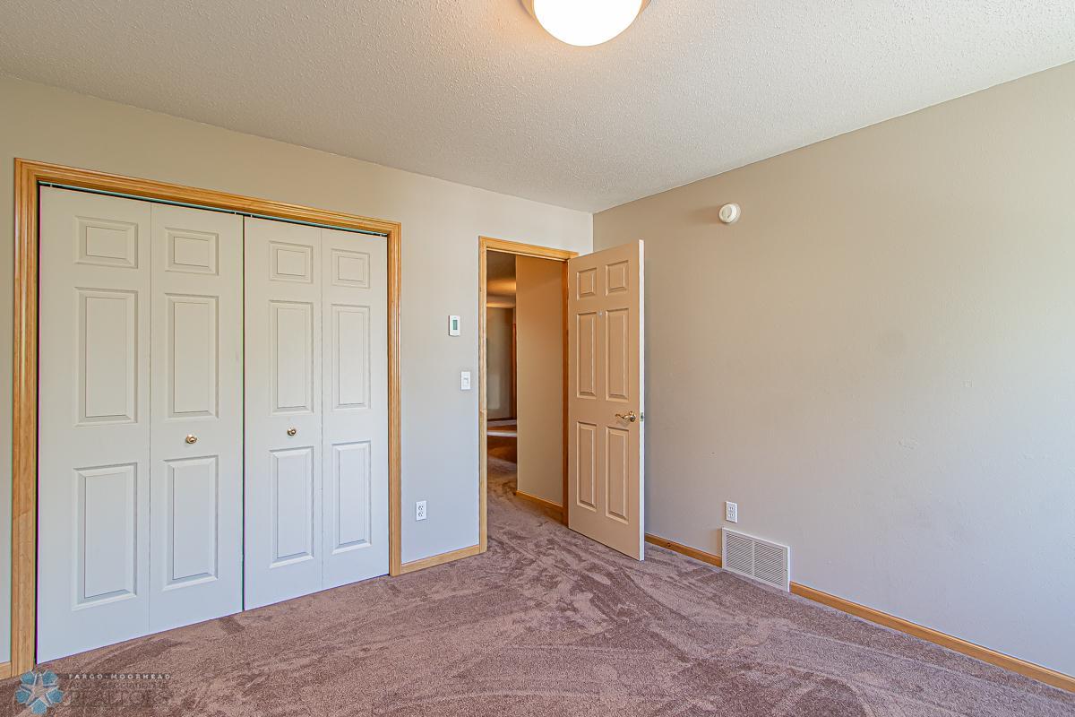 6136 16th St S, Fargo, ND 58104-38.jpg