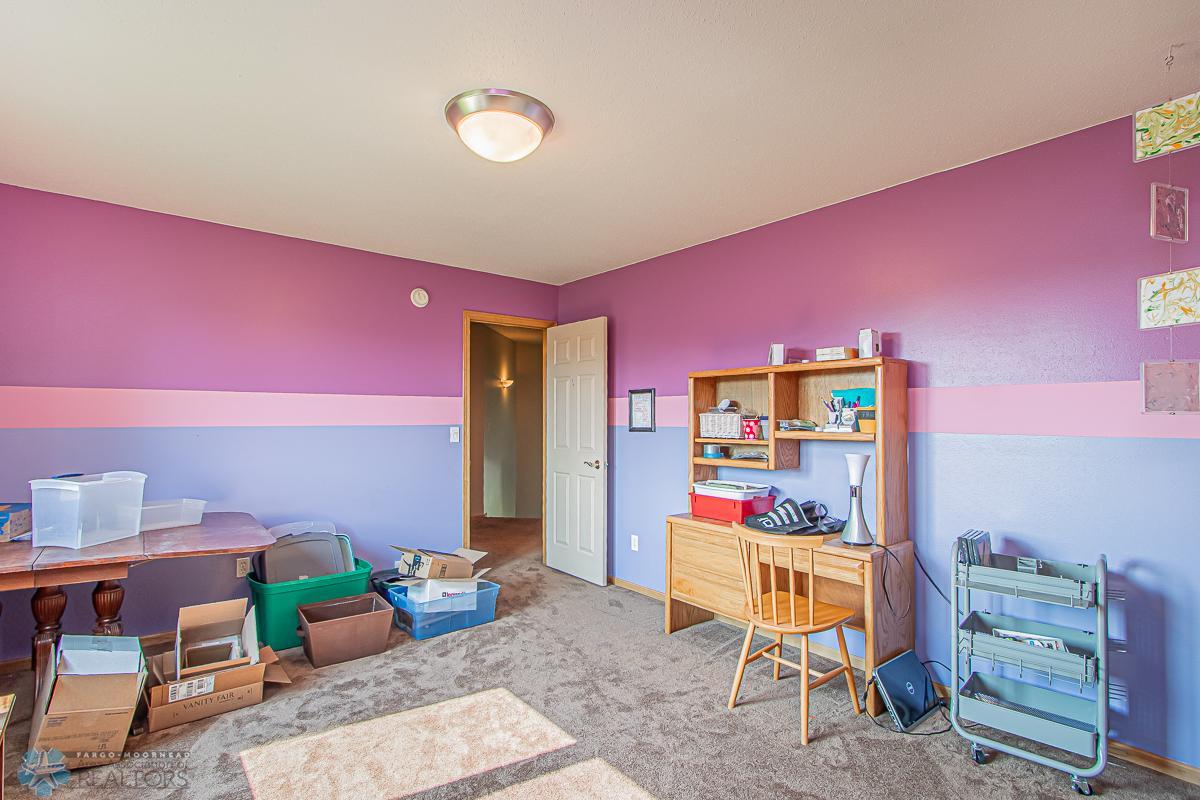 6136 16th St S, Fargo, ND 58104-20.jpg
