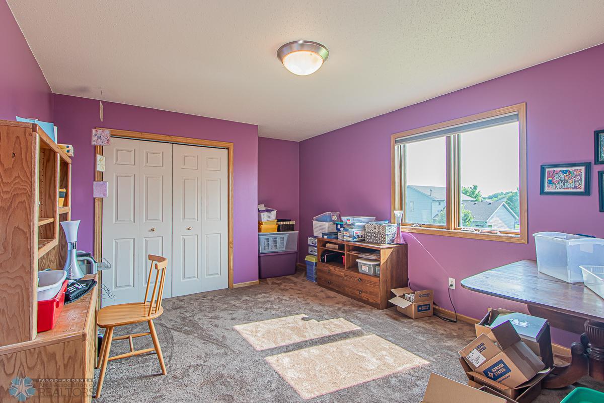 6136 16th St S, Fargo, ND 58104-19.jpg