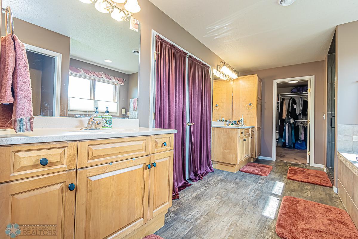 6136 16th St S, Fargo, ND 58104-26.jpg