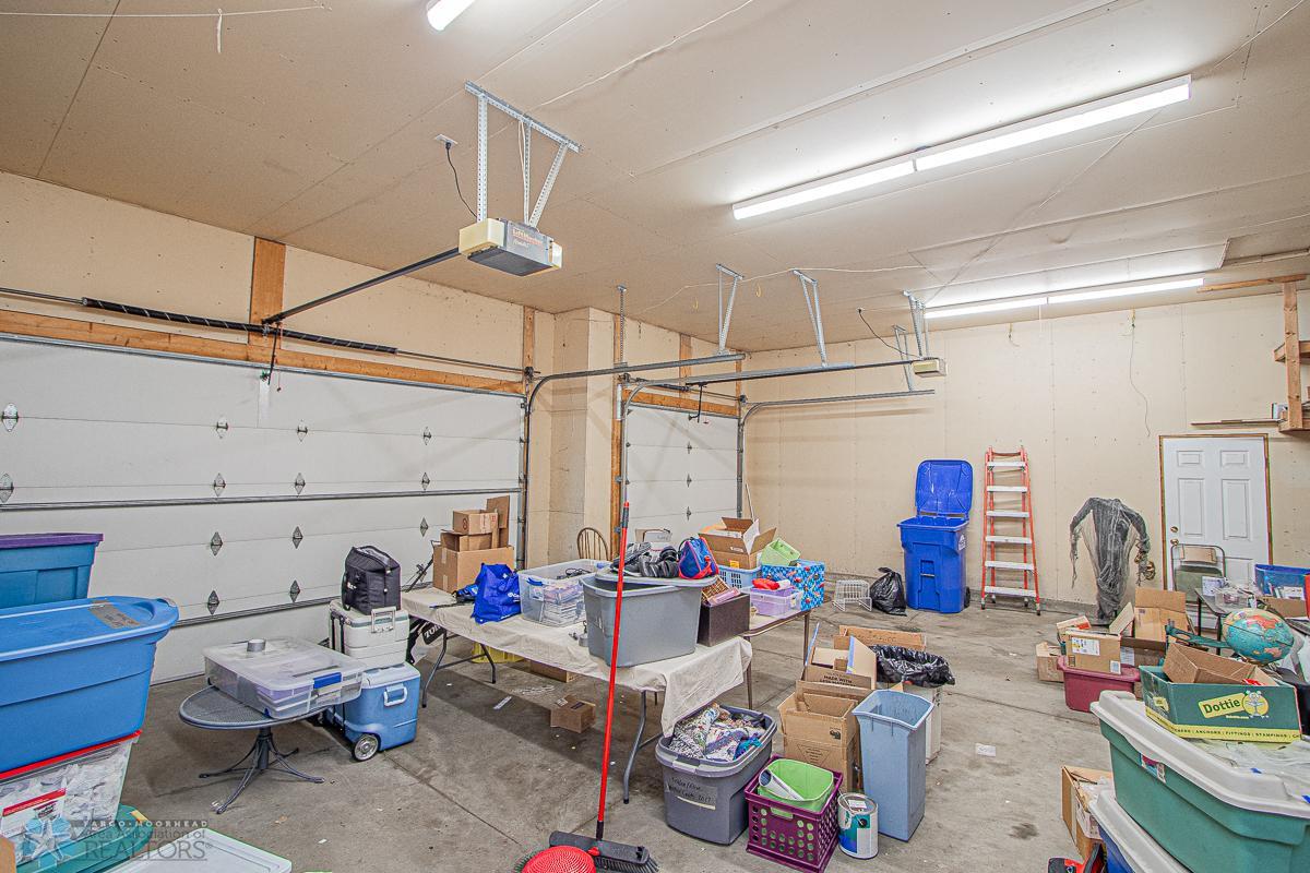 6136 16th St S, Fargo, ND 58104-50.jpg