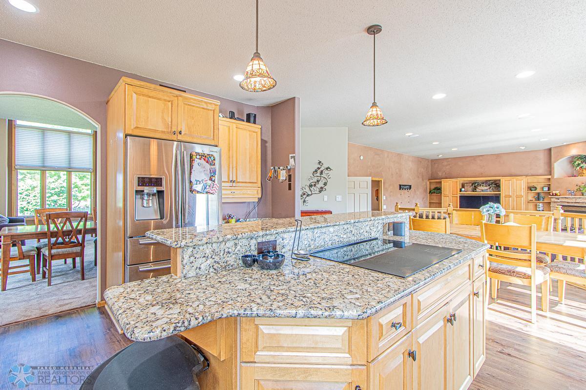 6136 16th St S, Fargo, ND 58104-08.jpg