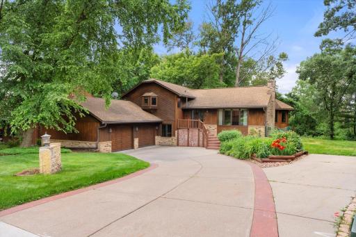 617 Wiggins Road, Saint Paul, MN 55119