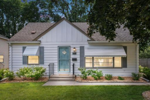 4224 Islemount Place, Robbinsdale, MN 55422