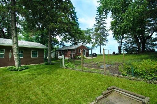 27925 Lakelawn Drive, Lindstrom, MN 55045