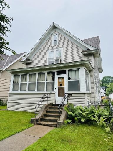 770 Thomas Avenue, Saint Paul, MN 55104