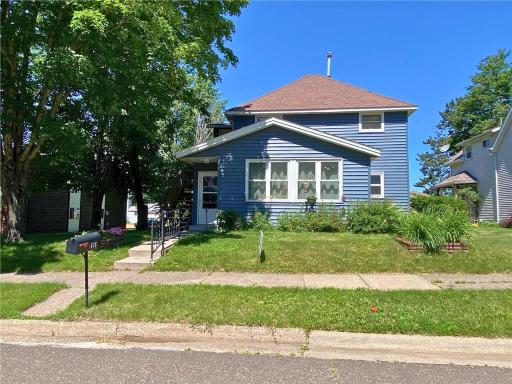 415 Court Avenue N, Sandstone, MN 55072
