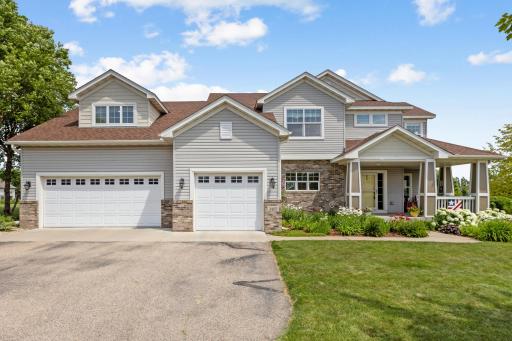 2407 Meadow Drive, Buffalo, MN 55313