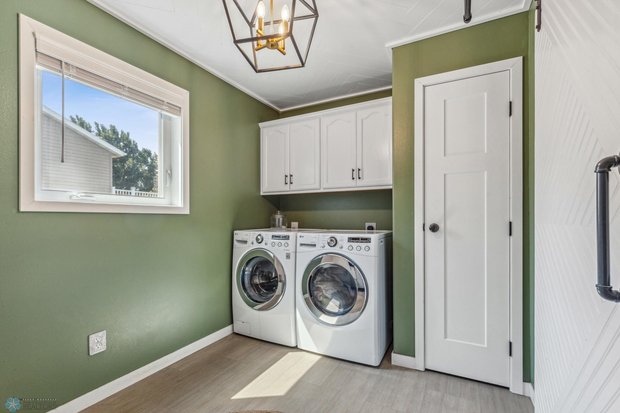 (17) Mud Room.jpg