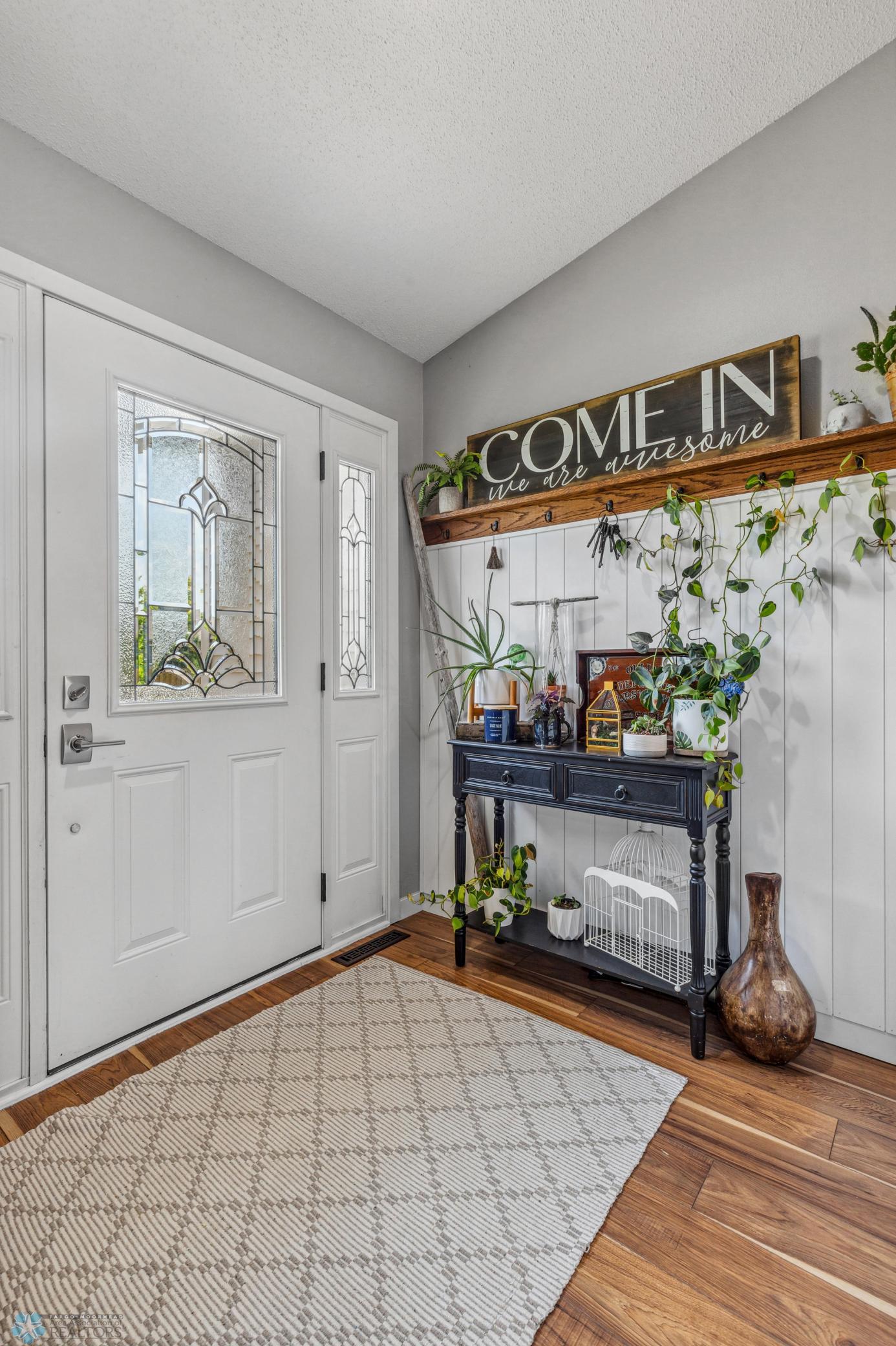 (4) Front Door.jpg