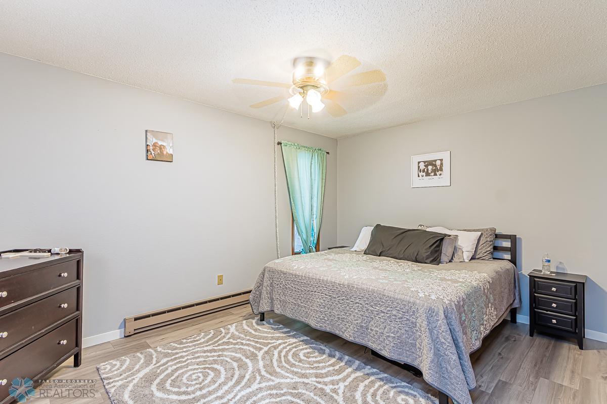 251 12 1_2 Ave E, West Fargo, ND 58078-01.jpg