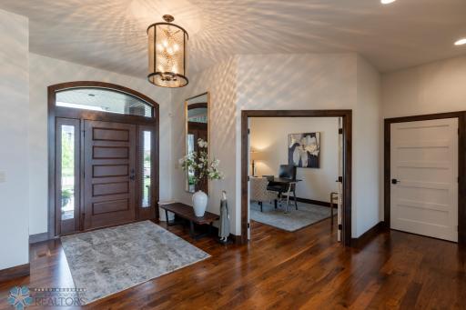 551 Lizzie Place E, West Fargo, ND 58078