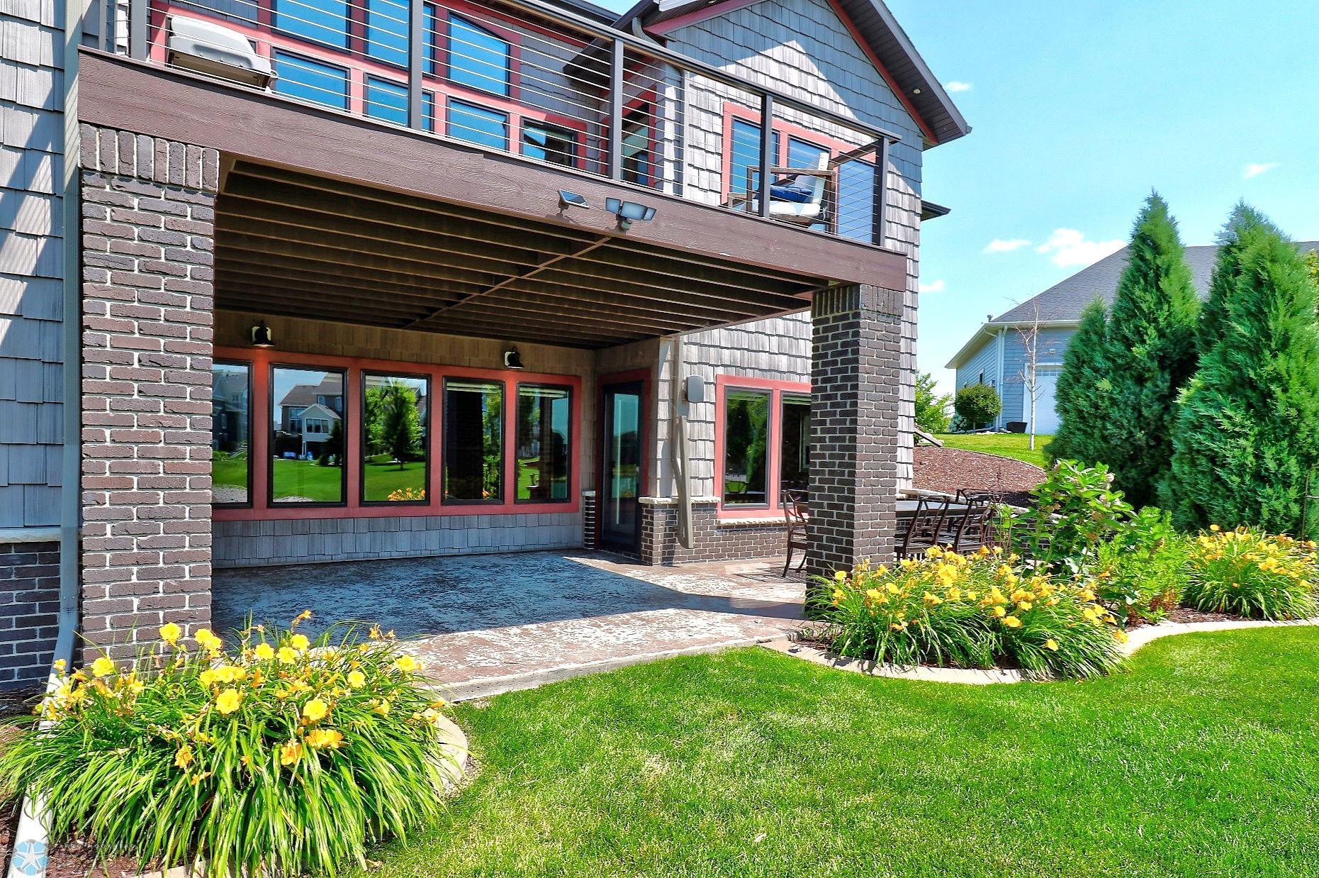 Backyard_Patio1_1.jpg