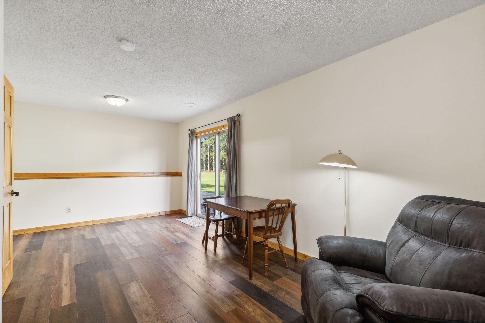 9-web-or-mls-30185-145th-St-NW-31.jpg
