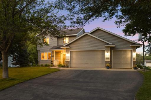 19142 Evenston Drive, Farmington, MN 55024