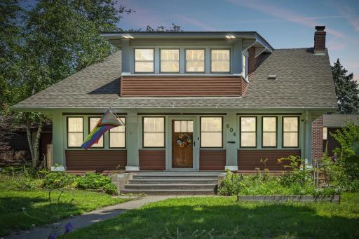 604 Lexington Parkway N, Saint Paul, MN 55104