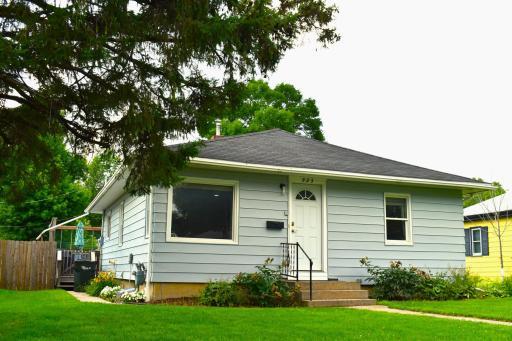 923 N Baird Avenue, Fergus Falls, MN 56537