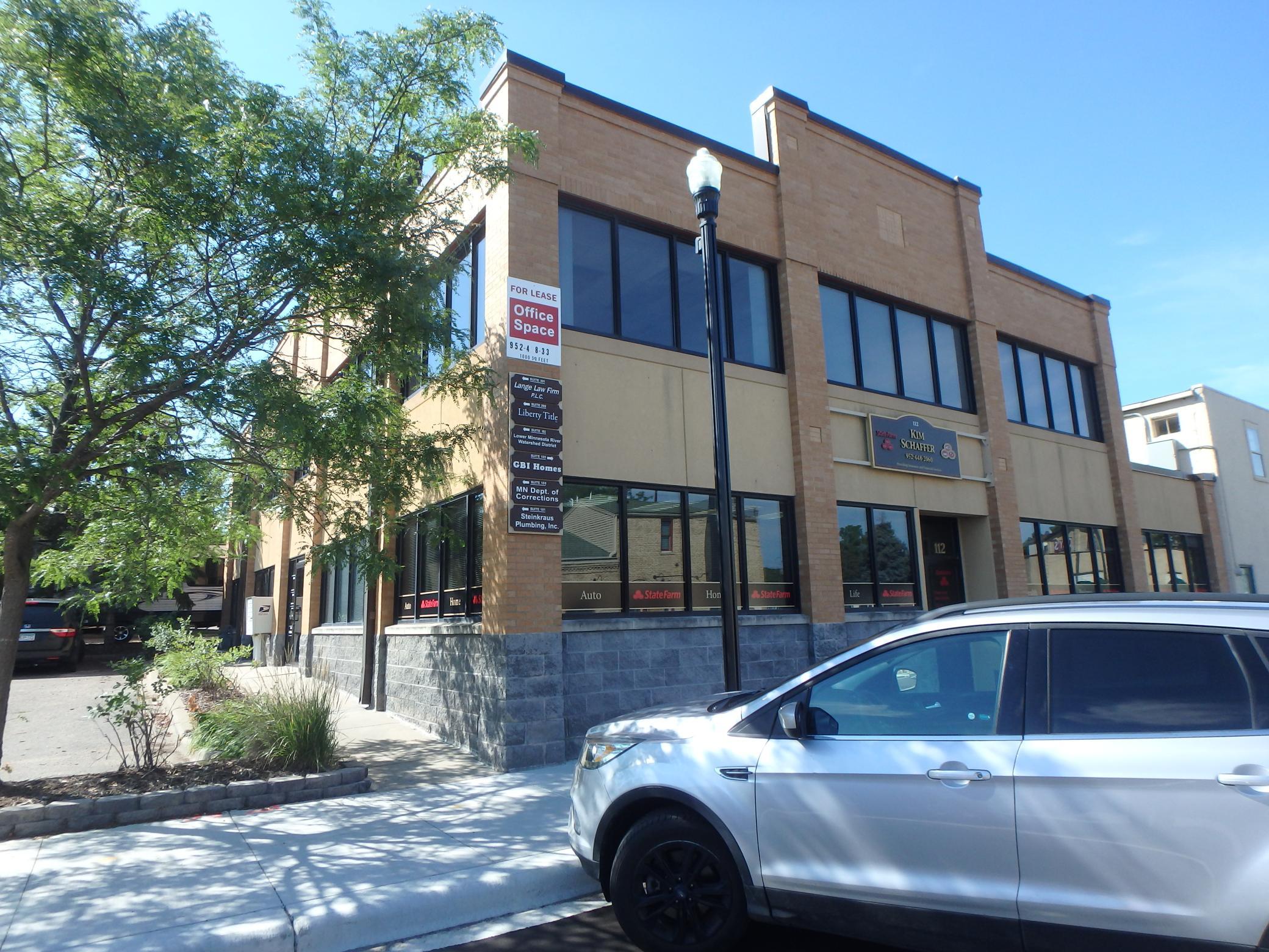 Dwtn Chaska 5th Street Office Building. Three office suites avaialble.