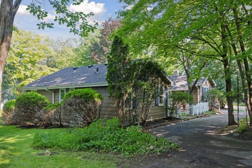27940 Smithtown Road, Excelsior, MN 55331