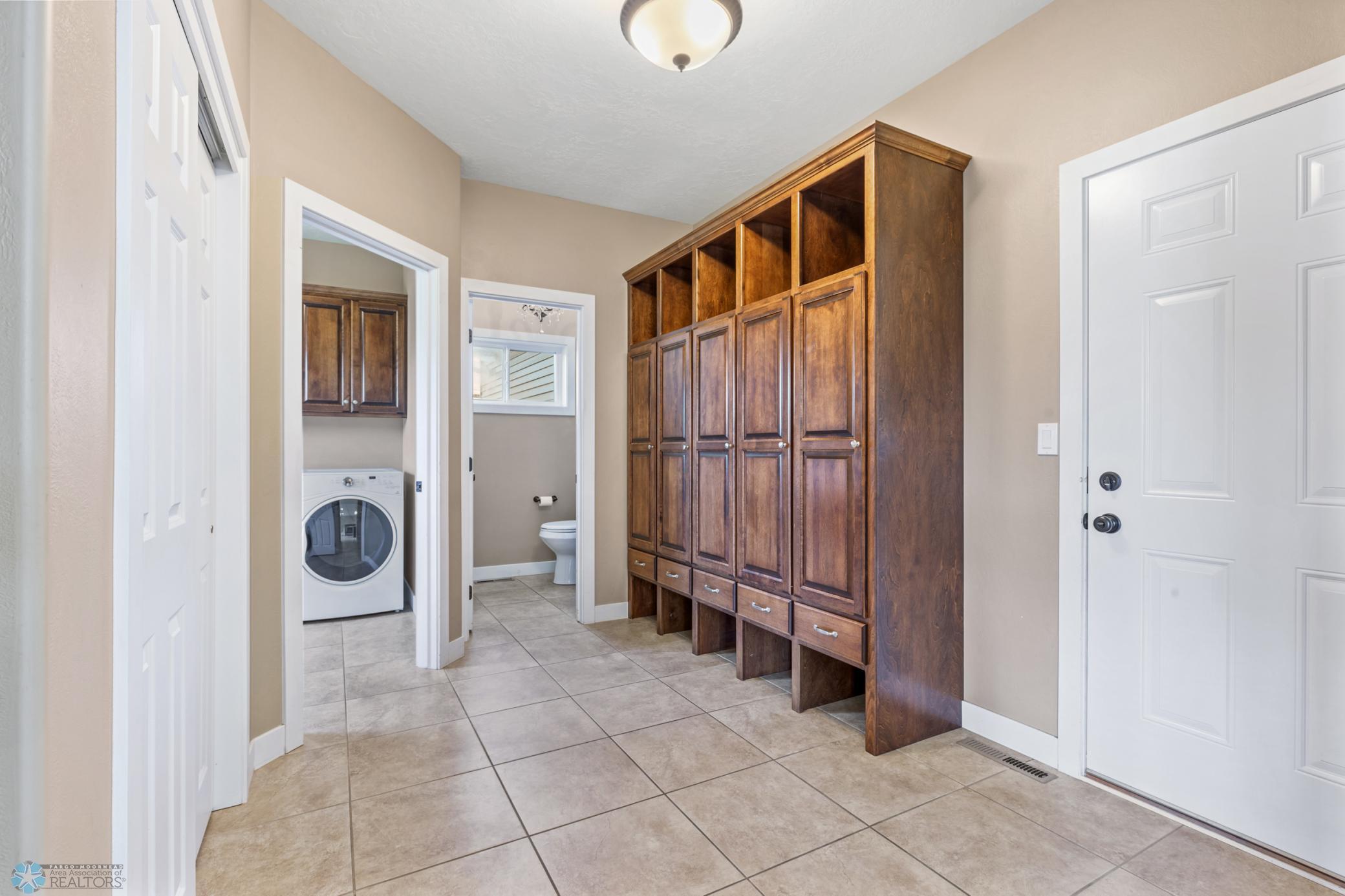 Mudroom/Laundry
