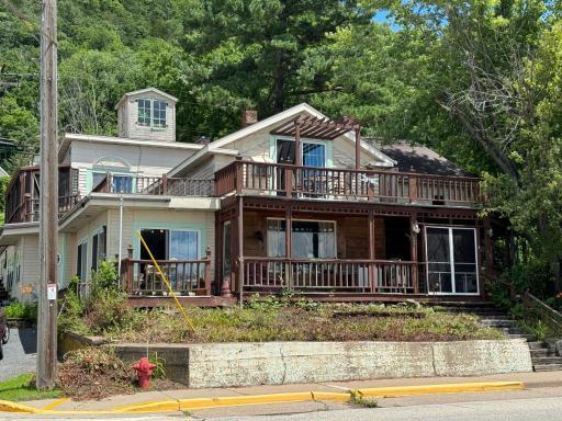 609 N Main Street, Alma, WI 54610