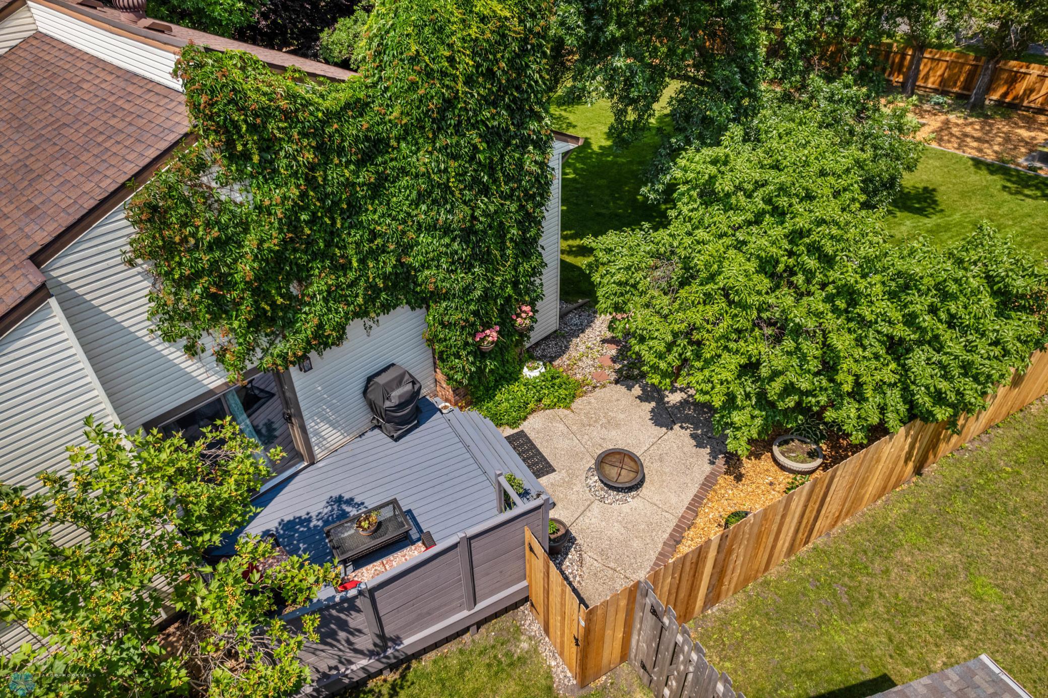 Deck & Patio