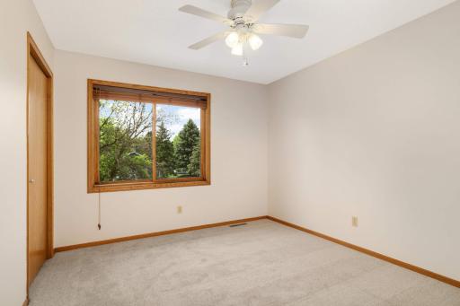 1392 Interlachen Circle, Woodbury, MN 55125