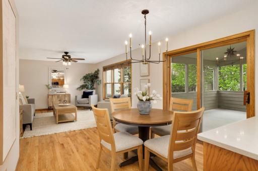 1392 Interlachen Circle, Woodbury, MN 55125