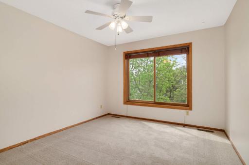 1392 Interlachen Circle, Woodbury, MN 55125