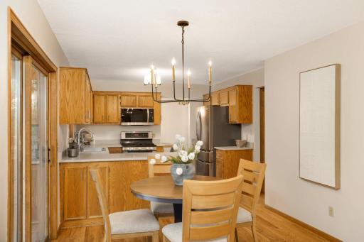 1392 Interlachen Circle, Woodbury, MN 55125